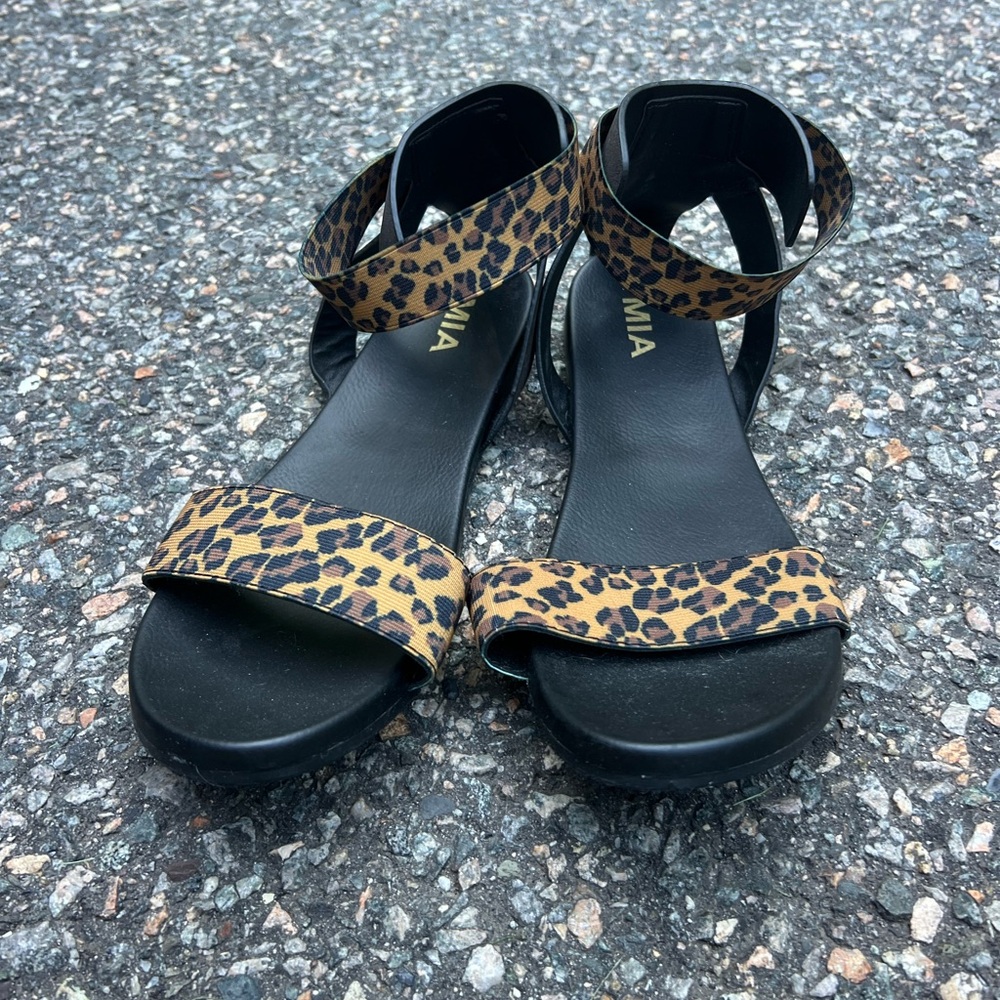 NW cheetah sandals
